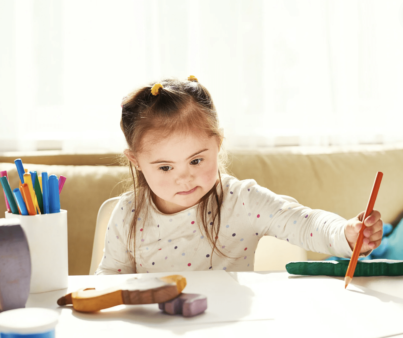 Ir a El programa ‘Aprendiendo en familia’ promueve la parentalidad positiva en familias con hijos pequeños que presenten dificultades en el desarrollo o discapacidad