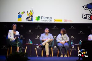 PATRICIA GASCO CON VOZ PROPIA (DERECHA)