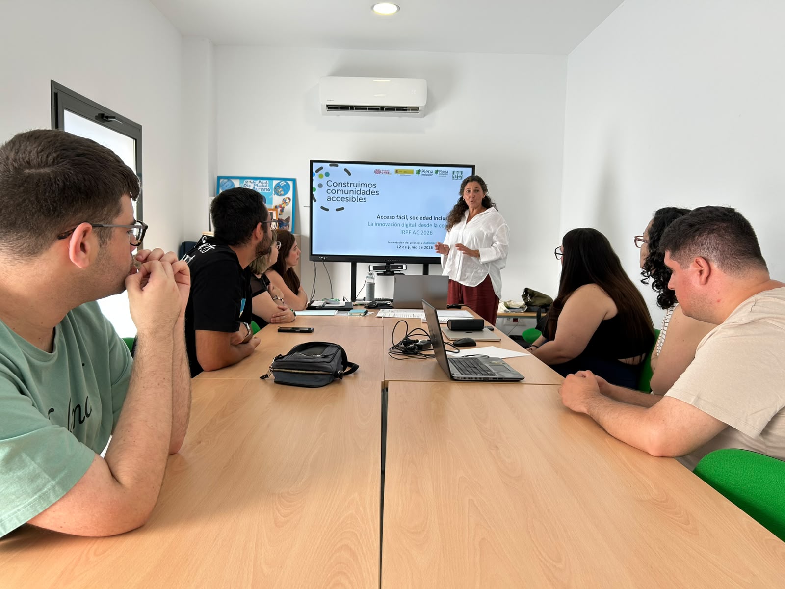 Ir a Asprodalba, Aprosmo, Inclusión Activa y Autismo Cádiz participan en el pilotaje estatal ‘Construimos comunidades accesibles’